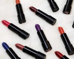 Semi-Matte Lipstick -Suavecito|Suavecita Shop 5X0A5835