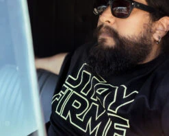 Estar Guars Tee -Suavecito|Suavecita Shop suavecito estar guars tee lifestyle